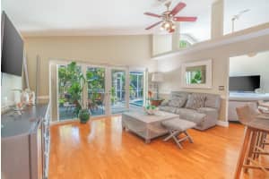 216 Lone Pine Dr, Palm Beach Gardens, FL 33410, Sold 07/08/22