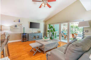 216 Lone Pine Dr, Palm Beach Gardens, FL 33410, Sold 07/08/22