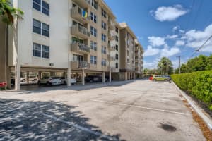 1050 SE 15th St, Fort Lauderdale, FL 33316, Sold 11/09/22