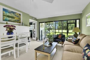 620 Greensward Ln #103, Delray Beach, FL 33445, Sold 06/30/22