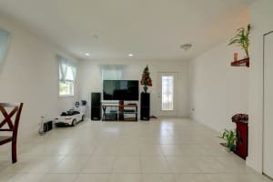 5237 NW Wisk Fern Cir, Port St. Lucie, FL 34986, Sold 07/14/22