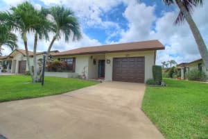 6120 Peachtree Ln, Greenacres, FL 33463, Sold 06/30/22