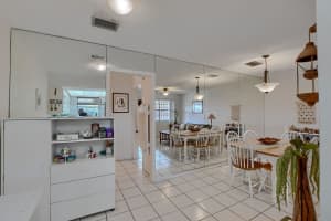 30 SE 13th St, Boca Raton, FL 33432, Sold 11/02/22