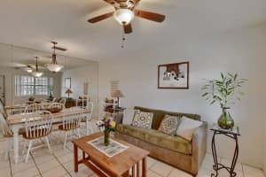 30 SE 13th St, Boca Raton, FL 33432, Sold 11/02/22