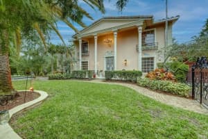 2538 NE 8th St, Fort Lauderdale, FL 33304, Sold 06/16/22