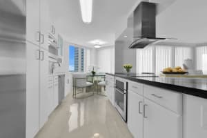 550 S Ocean Blvd APT 1401, Boca Raton, FL 33432, Sold 06/29/22