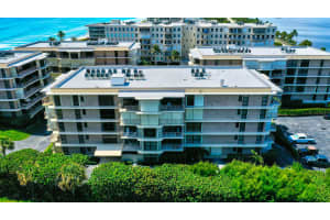 3200 S Ocean Blvd APT D203, Palm Beach, FL 33480, Sold 06/29/22