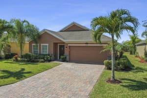 1277 Lexington Manor SW, Vero Beach, FL 32962, Sold 07/22/22