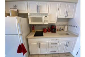 2700  N Atlantic Avenue   908 Daytona Beach, FL 32118 Sold 06/09/22