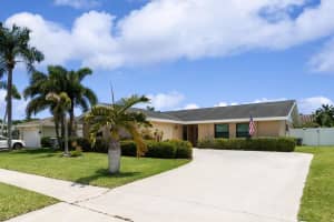 4250 Woods End Rd, Boca Raton, FL 33487, Sold 07/29/22
