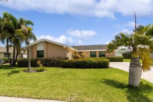 4250 Woods End Rd, Boca Raton, FL 33487, Sold 07/29/22