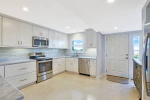 44 Yacht Club Dr APT 411, North Palm Beach, FL 33408, Sold 06/27/22