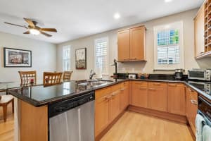 312 W Mallory Cir, Delray Beach, FL 33483, Sold 08/11/22