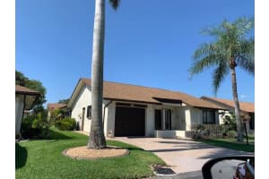 6070 Baywood Ln, Greenacres, FL 33463, Sold 07/01/22
