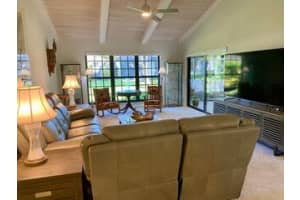 11324 12 Oaks Way, North Palm Beach, FL 33408, Sold 06/02/22