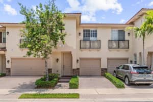 122 S Longport Cir #12b, Delray Beach, FL 33444, Sold 07/11/22