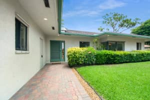 4131 Grove Park Ln, Boynton Beach, FL 33436, Sold 07/06/22
