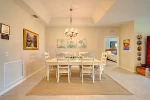 530 Waverly Cir, Port St. Lucie, FL 34983, Sold 08/31/22