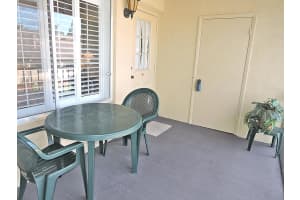 333 Pine Ridge Cir, Greenacres, FL 33463, Sold 10/14/22