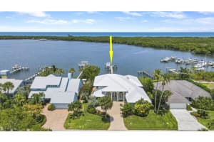4000 NE Joes Point Road, Stuart, FL 34996 Sold 10/13/22