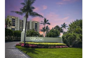 100 S Beach Rd, Tequesta, FL 33469, Sold 08/09/22