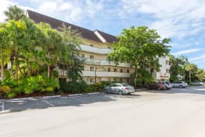 12568 Shoreline Dr APT 201, Wellington, FL 33414, Sold 07/25/22