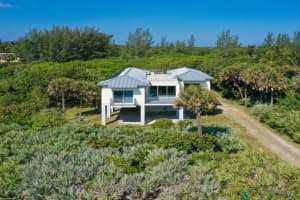 116 N Beach Rd, Hobe Sound, FL 33455, Sold 06/30/22