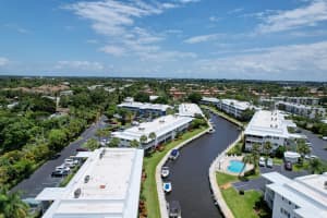 1866 SW Palm City Rd APT 101, Stuart, FL 34994, Sold 09/02/22