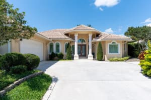 18998 SE Loxahatchee River Rd, Jupiter, FL 33458, Sold 08/31/22
