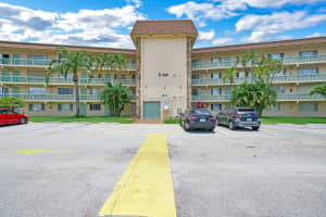 300 Village Green Cir S APT 112, Palm Springs, FL 33461, Sold 06/29/22