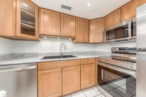 2929 SE Ocean Blvd #5, Stuart, FL 34996, Sold 07/28/22