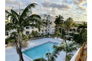 488 NW 165th St b 514, Miami, FL 33169, Sold 06/27/22