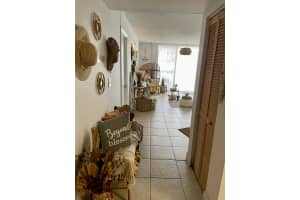 488 NW 165th St b 514, Miami, FL 33169, Sold 06/27/22