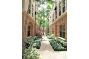 1033 NE 17th Way UNIT 102, Fort Lauderdale, FL 33304, Sold 06/17/22
