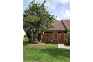 132 Springdale Cir, Palm Springs, FL 33461, Sold 09/14/22