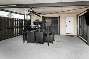 83 Springdale Cir, Palm Springs, FL 33461, Sold 07/05/22