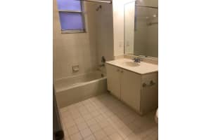 3557 Forest Hill Blvd APT 53, West Palm Beach, FL 33406, Sold 06/27/22