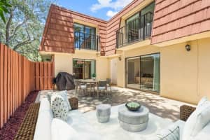 1565 Augusta Cir APT 104, Delray Beach, FL 33445, Sold 07/07/22