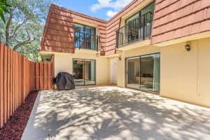 1565 Augusta Cir APT 104, Delray Beach, FL 33445, Sold 07/07/22