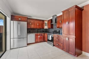 1565 Augusta Cir APT 104, Delray Beach, FL 33445, Sold 07/07/22