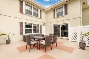35 Danbury Ct b, Royal Palm Beach, FL 33411, Sold 08/23/22