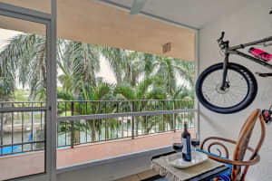 109 Paradise Harbour Blvd APT 307, North Palm Beach, FL 33408, Sold 07/11/22