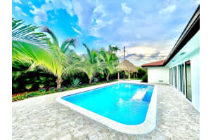 698 NW 15th Ct, Boca Raton, FL 33486, Sold 07/13/22