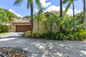 19 Via Lago, Boynton Beach, FL 33435, Sold 07/13/22