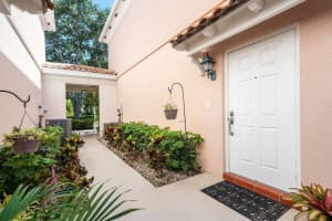 41 Live Oak Cir, Jupiter, FL 33469, Sold 06/27/22