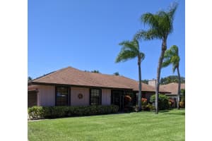 6 SE Hitching Post Cir, Tequesta, FL 33469, Sold 06/30/22