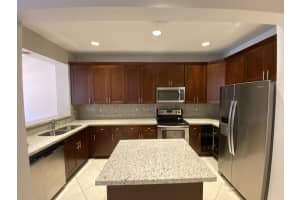 510 Pacific Grove Dr UNIT 3, West Palm Beach, FL 33401, Sold 08/15/22