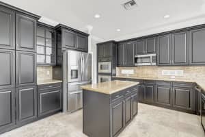 9147 Pineville Dr, Lake Worth, FL 33467, Sold 08/17/22