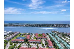 109 Half Moon Cir APT H1, Hypoluxo, FL 33462, Sold 07/19/22