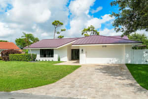 918 Foxpointe Cir, Delray Beach, FL 33445, Sold 07/08/22
